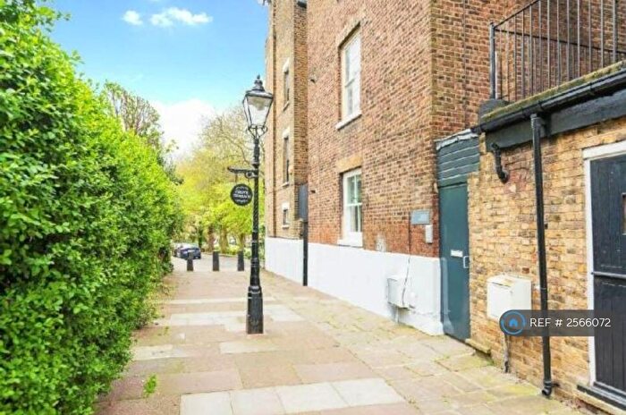 2 Bedroom Flat To Rent In Grove Terrace, London, NW5