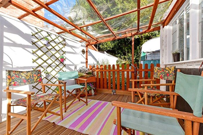 3 Bedroom Detached Bungalow For Sale In School Green Road, Freshwater, Isle Of Wight, PO40