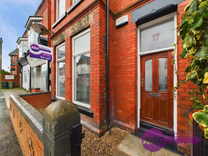 4 Bedroom Semi-Detached House To Rent In Heathfield Road, Prenton, CH43