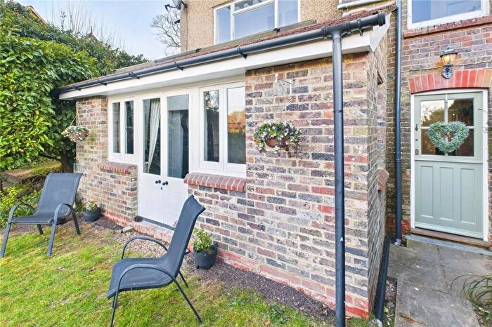 1 Bedroom Flat For Sale In College Lane, East Grinstead, RH19