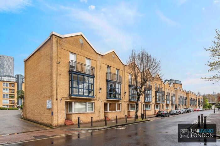 3 Bedroom Terraced House To Rent In Rotherhithe Street, London, SE16