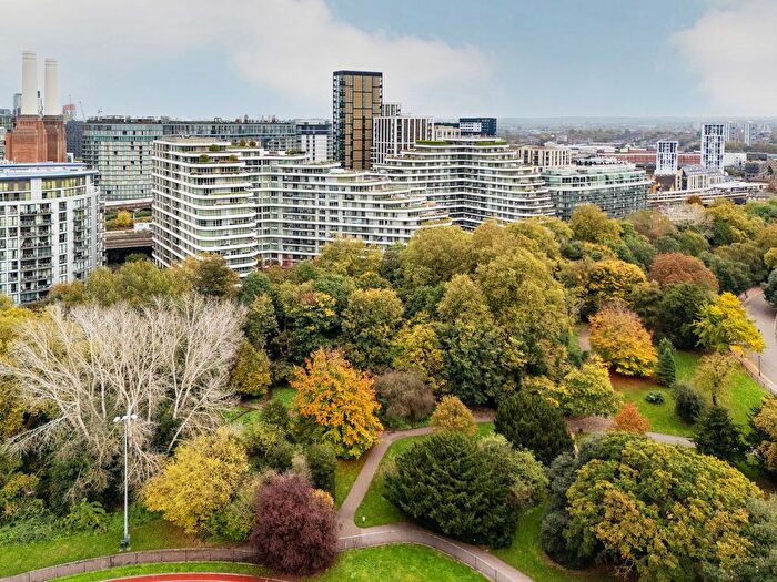 2 Bedroom Flat To Rent In Sopwith Way, Battersea, SW11