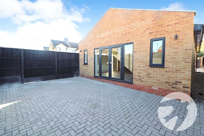 2 Bedroom Bungalow To Rent In Mill Road, Erith, DA8