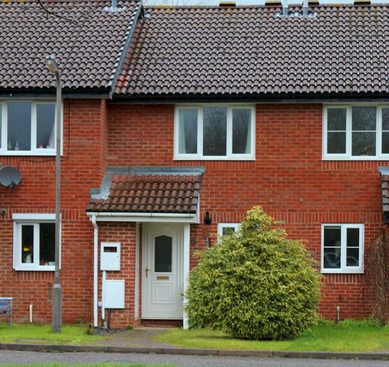 2 Bedroom Terraced House To Rent In Dulwich Close, Newport Pagnell MK16