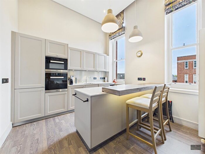 2 Bedroom Flat For Sale In Southernhay East., Exeter, EX1