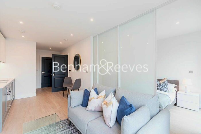 1 Bedroom Flat To Rent In Filmworks Walk, Ealing, W5