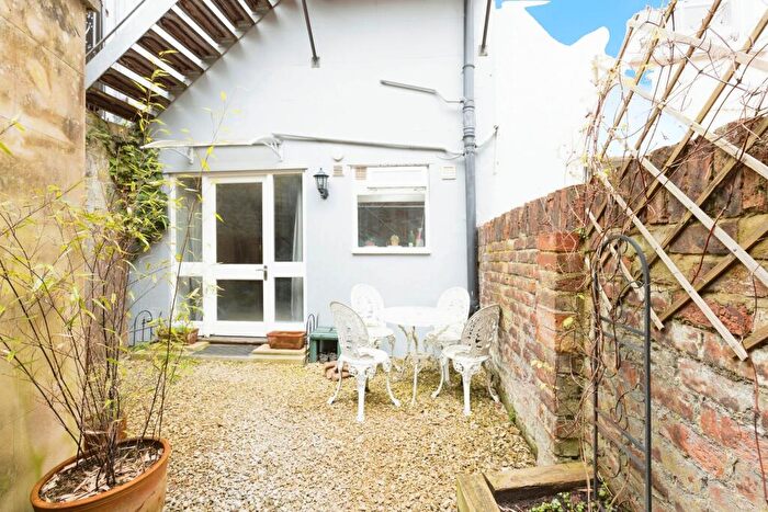 Studio To Rent In Great Norwood Street, Cheltenham, GL50