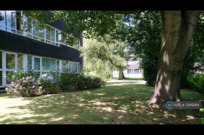 2 Bedroom Flat To Rent In Elmwood Court, Birmingham, B5