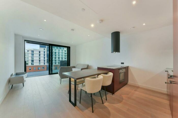 1 Bedroom Apartment To Rent In The Modern, Embassy Gardens, London, SW11