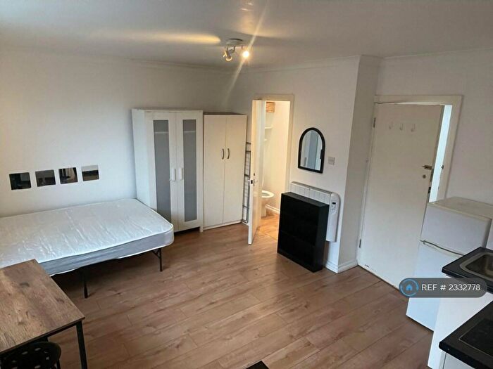 Studio To Rent In London, London, N15