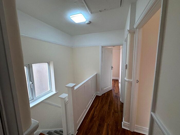 4 Bedroom Semi-Detached House To Rent In Maple Avenue, Harrow, Greater London, HA2