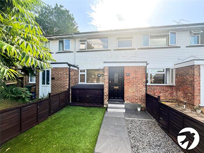3 Bedroom Terraced House For Sale In Higham Close, Tovil, Kent, ME15