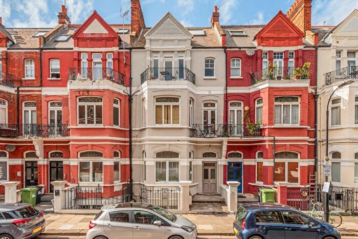 Studio To Rent In Castletown Road, West Kensington, W14