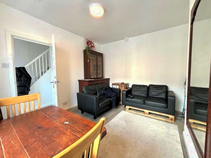 2 Bedroom Terraced House To Rent In Villiers Street, Leamington Spa, CV32