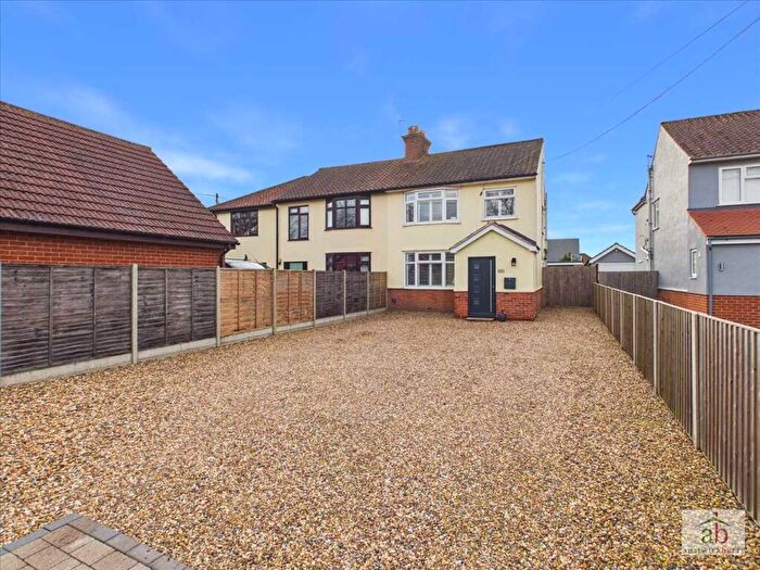 3 Bedroom Semi Detached House For Sale In Main Road, Kesgrave, IP5