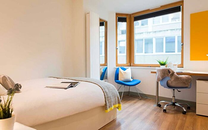 1 Bedroom Studio To Rent In Commercial Rd, London, E1