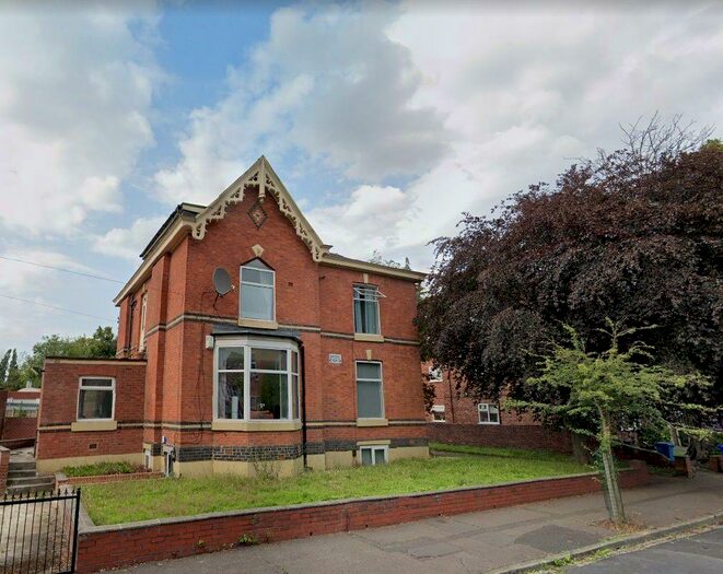 3 Bedroom Apartment To Rent In Brook Road, Manchester, M14