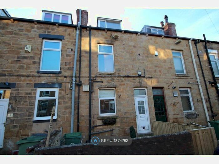2 Bedroom Terraced House To Rent In Airedale Terrace, Woodlesford, Leeds, LS26