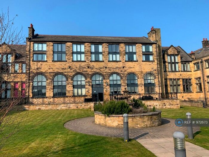 Studio To Rent In Town Street, Leeds, LS28