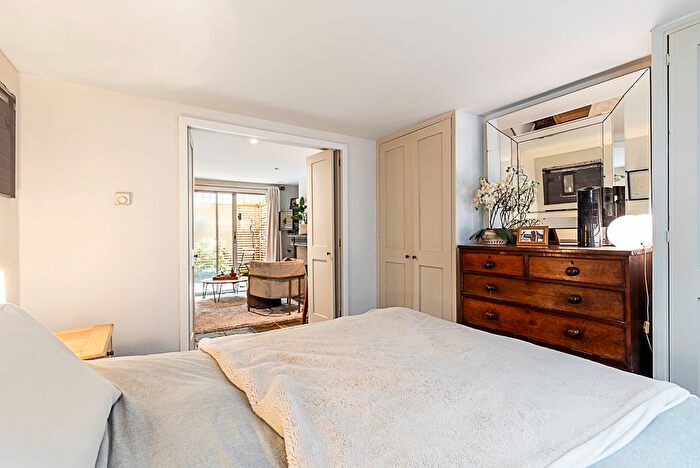 1 Bedroom Flat To Rent In Carmel Court, Holland Street, London, W8