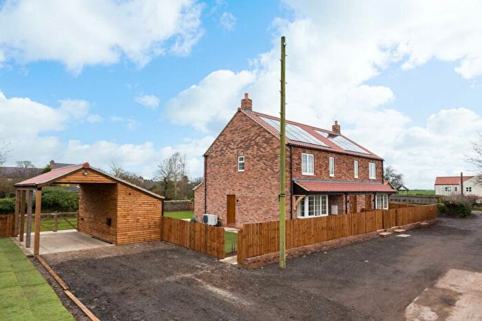 3 Bedroom Semi-Detached House To Rent In Sutton Howgrave, Bedale, North Yorkshire, DL8