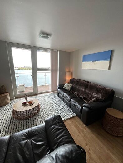 2 Bedroom Flat For Sale In Havannah Street, Cardiff, CF10