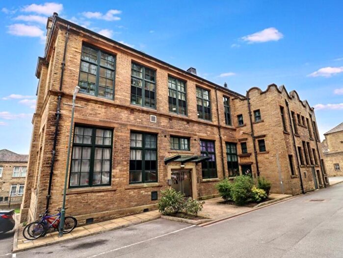 2 Bedroom Flat For Sale In Byron Studios, Byron Street Bradford, BD3