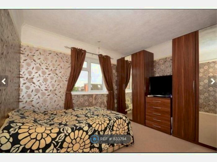 2 Bedroom Flat To Rent In Sutton, Sutton SM1