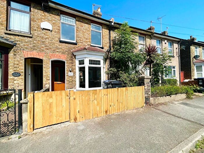2 Bedroom Terraced House To Rent In Winstanley Crescent, Ramsgate, Kent, CT11
