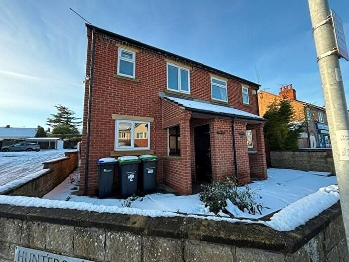 2 Bedroom End Of Terrace House For Sale In Hunters Court, Nottingham, NG17