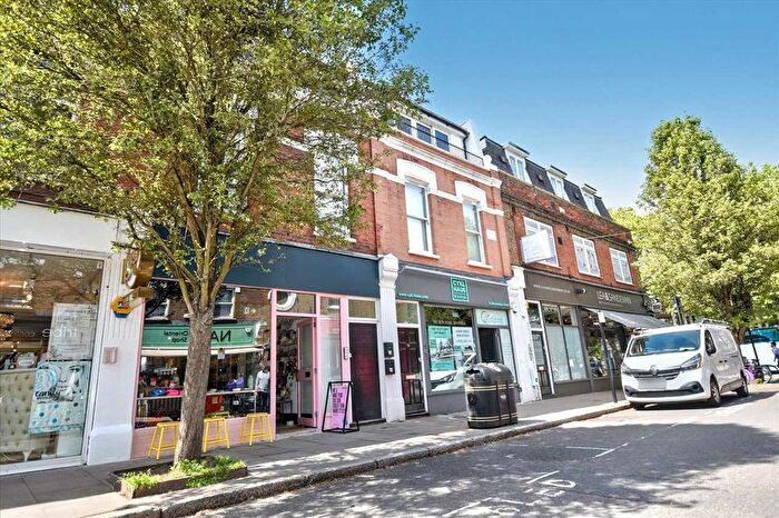 2 Bedroom Flat To Rent In Devonshire Road, Chiswick, Chiswick, W4