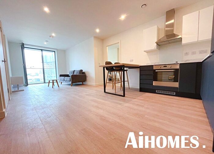 2 Bedroom Flat To Rent In Laurence Place, New Kings Head Yard, Salford, M3