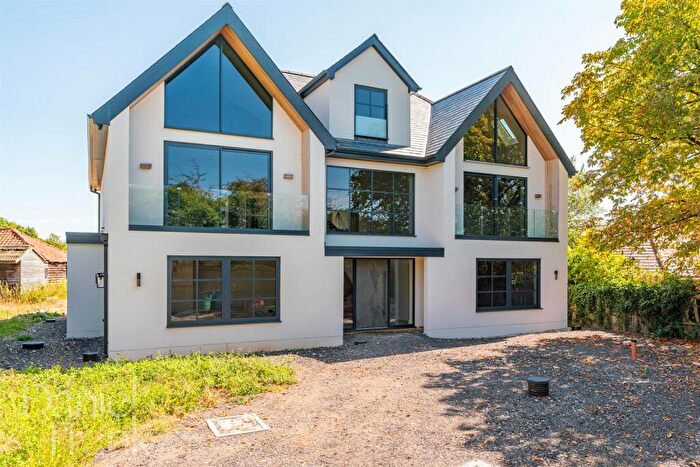 5 Bedroom Detached House For Sale In Toot Hill, Ongar, CM5