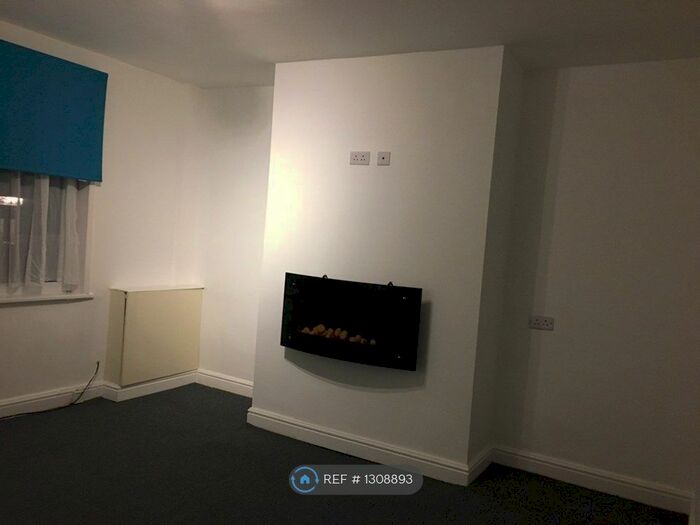 2 Bedroom End Of Terrace House To Rent In School Street, Barnsley S75