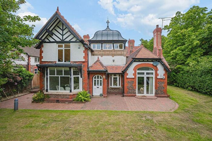 5 Bedroom Detached House For Sale In Chestnut Avenue, Moor Park, L23