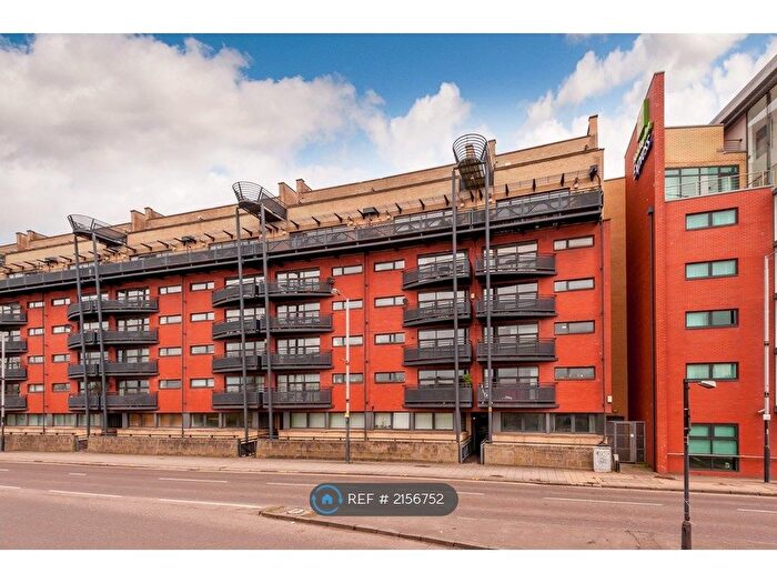 2 Bedroom Flat To Rent In Clyde Street, Glasgow, G1