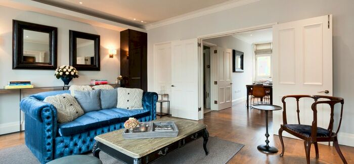 3 Bedroom Flat To Rent In Grosvenor Square, London, W1K