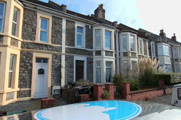 4 Bedroom House To Rent In Ridgeway Road, Bristol, BS16