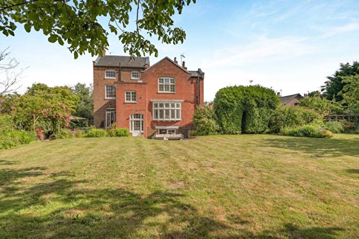 6 Bedroom Detached House For Sale In The Street, Woodnesborough, Kent, CT13