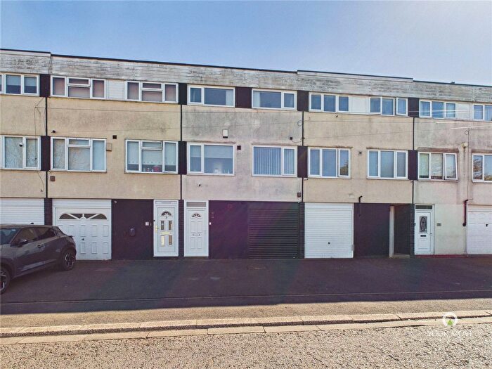 3 Bedroom Terraced House For Sale In Gunnerston Grove, Newcastle Upon Tyne, Tyne And Wear, NE3