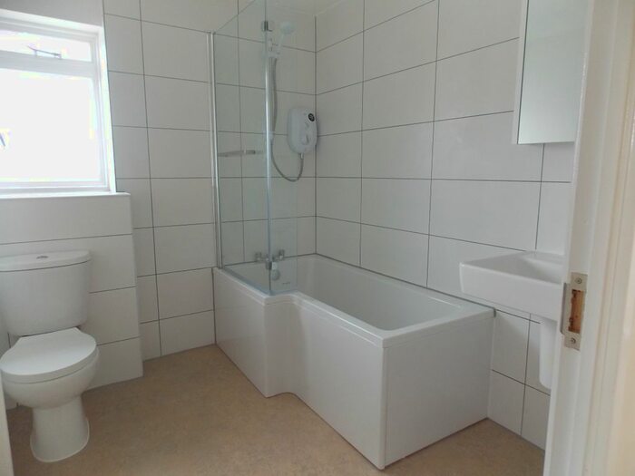 2 Bedroom Flat To Rent In Westgate Street, Launceston, PL15