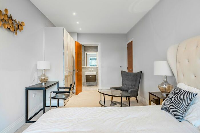 3 Bedroom Flat To Rent In Muswell Hill, Muswell Hill, London, N10