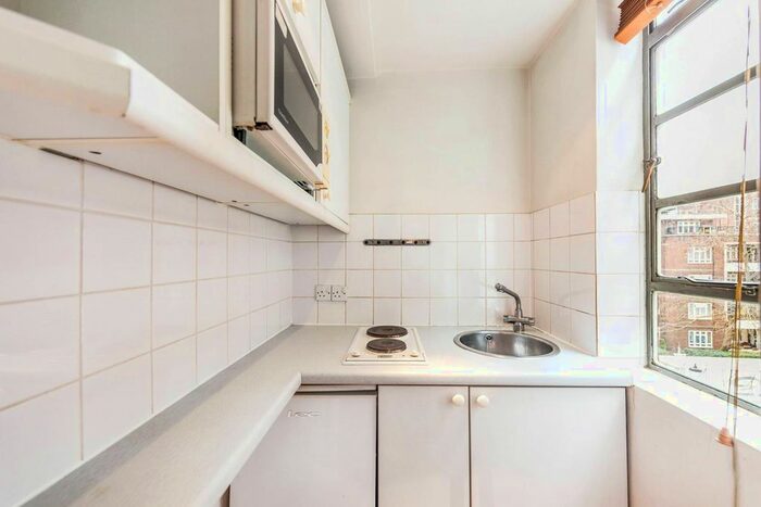 Studio To Rent In Sloane Avenue, Chelsea, London, SW3