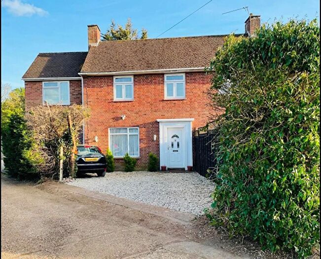 3 Bedroom Semi-Detached House For Sale In Home Meadow, Farnham Royal, SL2