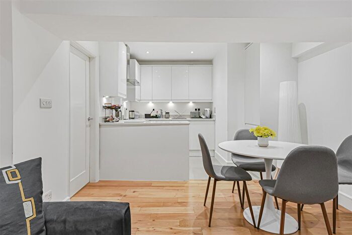 Studio To Rent In Grove End Road, London, NW8