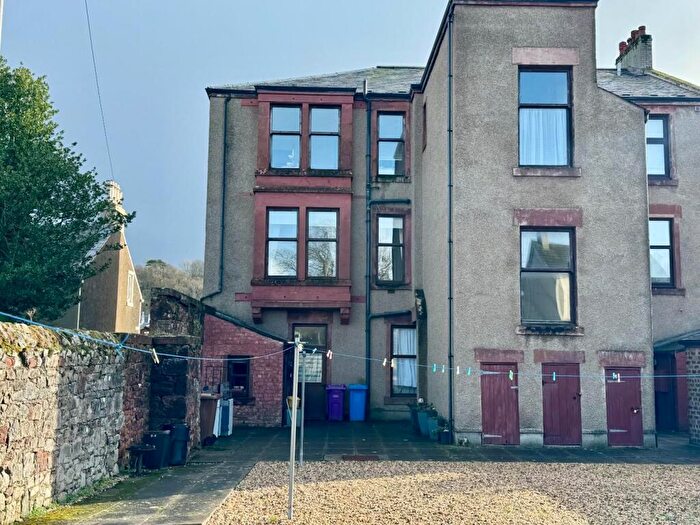 1 Bedroom Flat For Sale In Kames Street, Millport, Isle Of Cumbrae, KA28