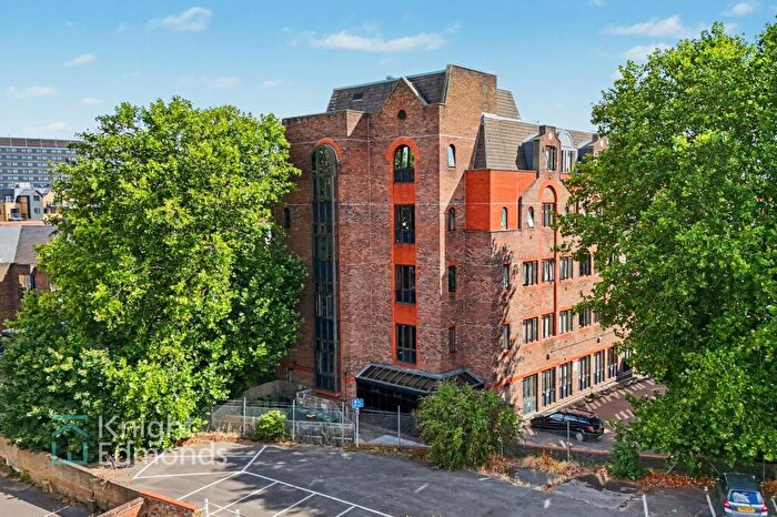 2 Bedroom Flat For Sale In William Shipley House, Knightrider Street, ME15