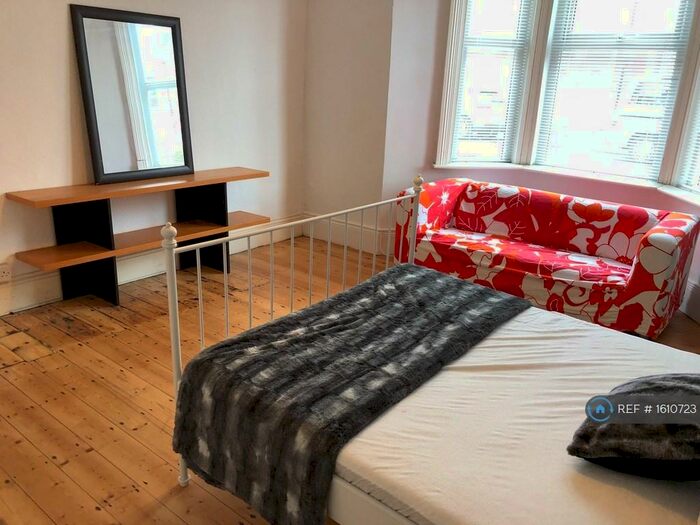 2 Bedroom Flat To Rent In Forsyth Road, Newcastle Upon Tyne, NE2