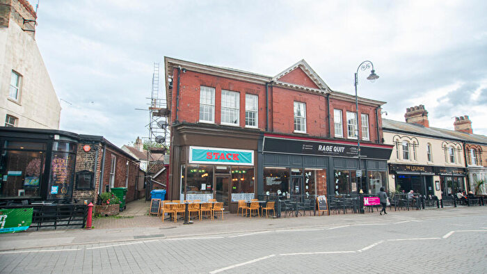 1 Bedroom Flat To Rent In Flat, Newbegin, Hornsea, HU18