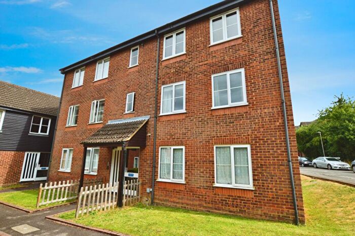 2 Bedroom Flat To Rent In Chiltern Court, Twyford Road, St Albans, AL4